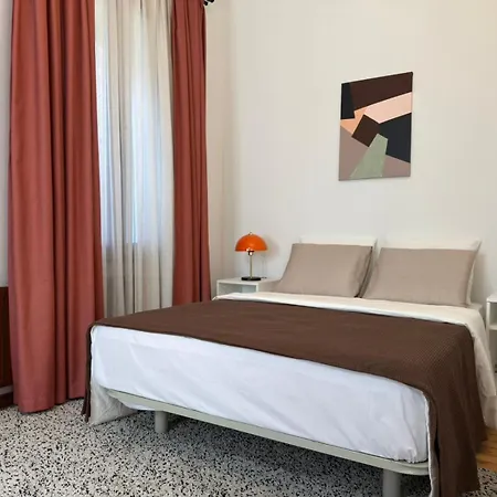 Taksim Square - Unique Loft For 12 Guests Apartament *