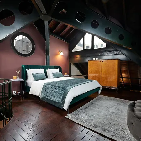Daire Taksim Square - Unique Loft For 12 Guests *