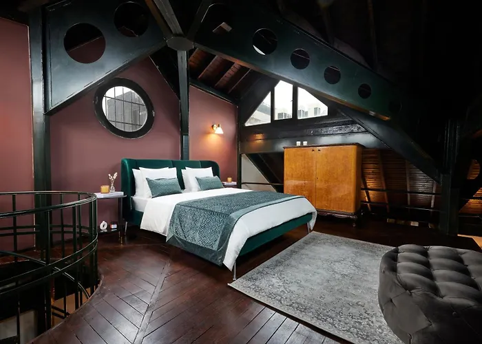 Daire Taksim Square - Unique Loft For 12 Guests *