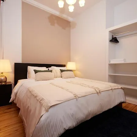 Taksim Square - Unique Loft For 12 Guests * Istanbul