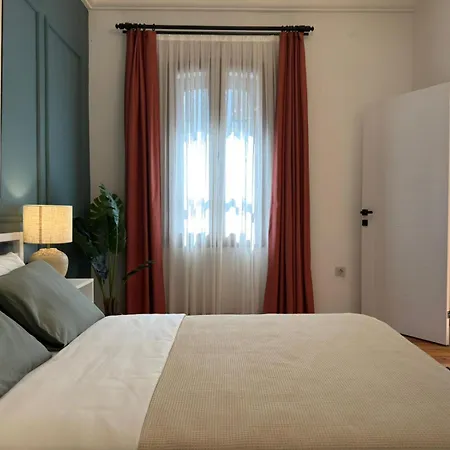 Taksim Square - Unique Loft For 12 Guests Apartment *