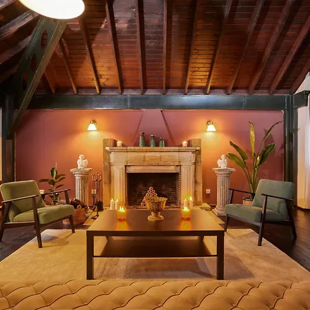 Taksim Square - Unique Loft For 12 Guests * Istanbul