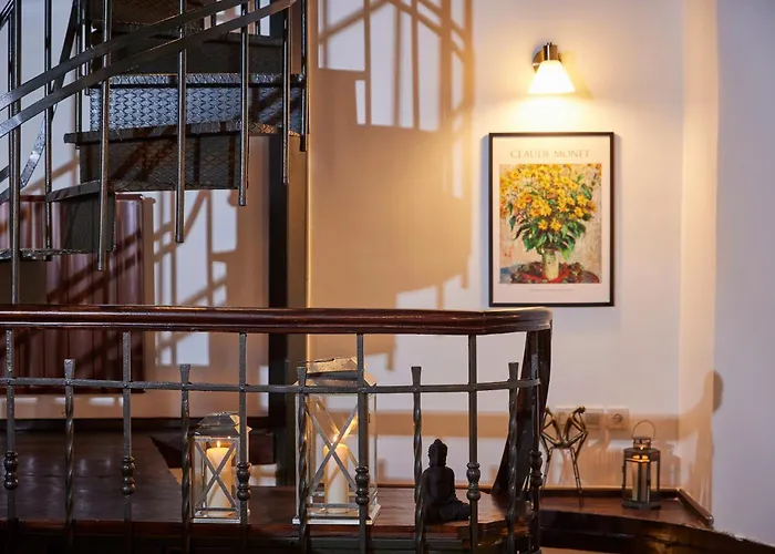 Taksim Square - Unique Loft For 12 Guests